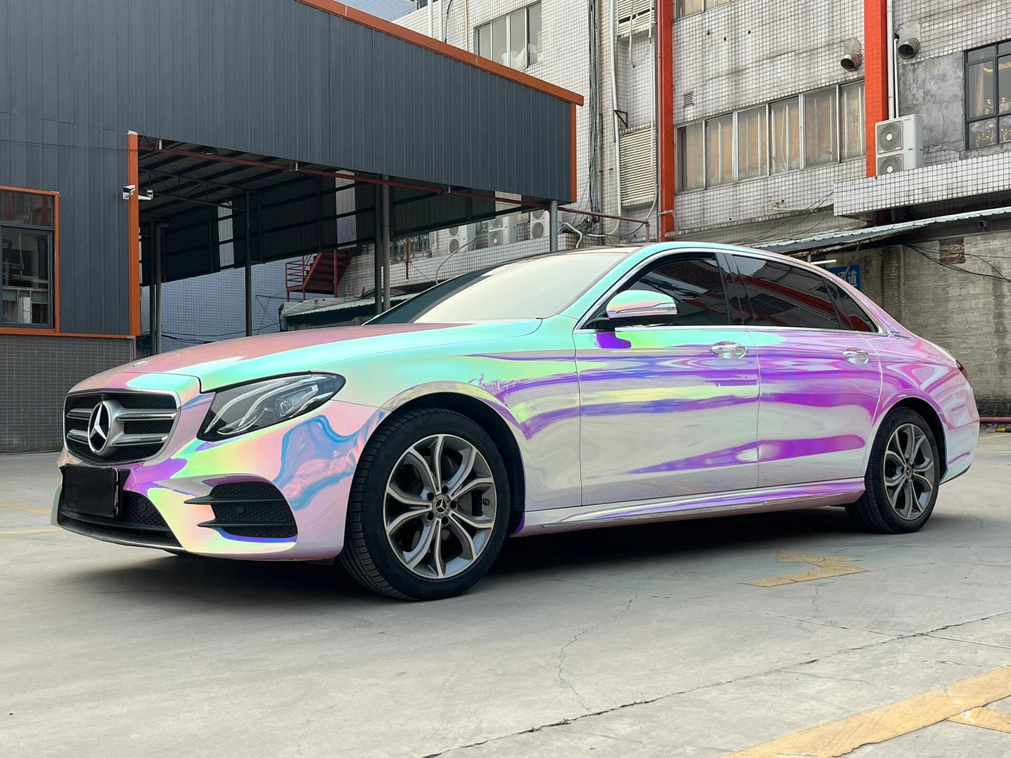 Veintone Rainbow Chrome White Vinyl Car Wrap