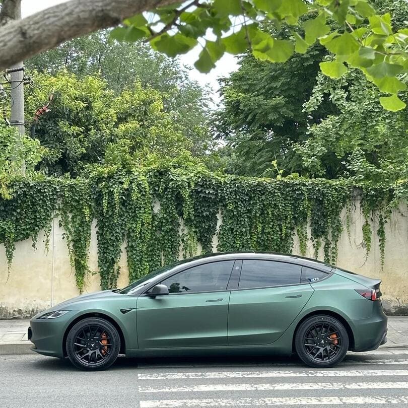 Veintone TPU Matte Ghost Metal Dark Green Car Film PPF | Ultra-Matte Self-Healing Metallic Green Paint Protection Film | Veintone Color PPF Series