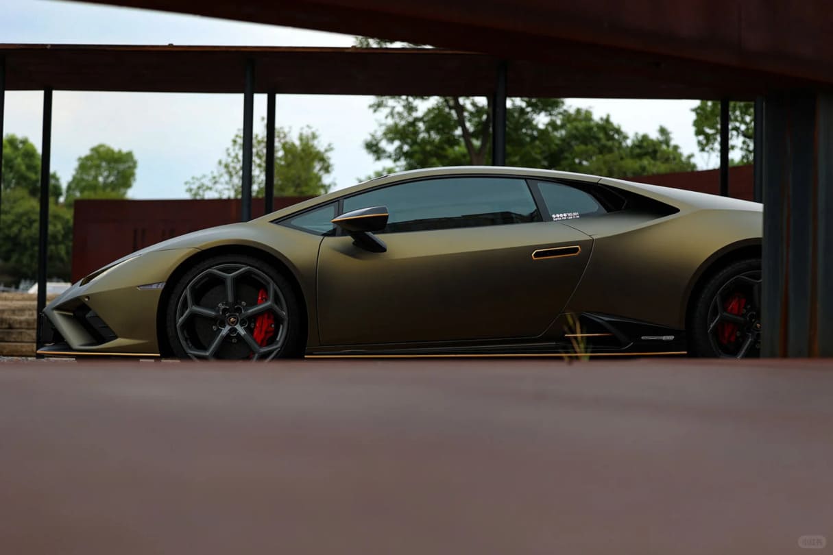 Veintone TPU Satin Gold Green Car Wrap