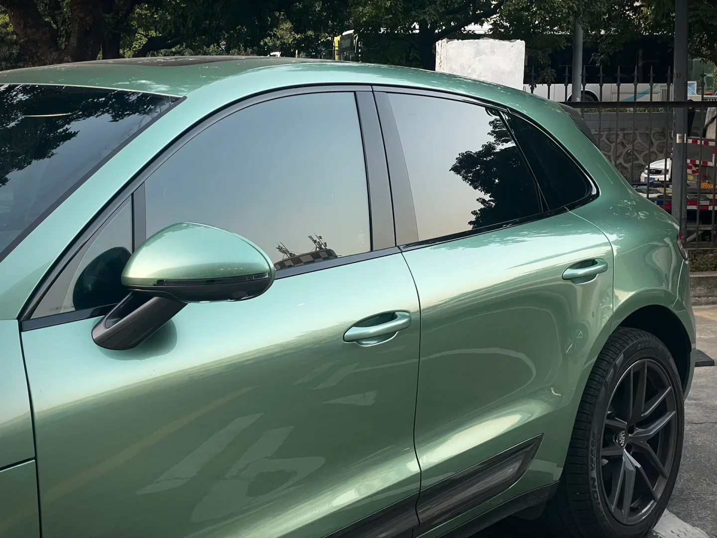 Veintone TPU Francesca Green Car Film PPF