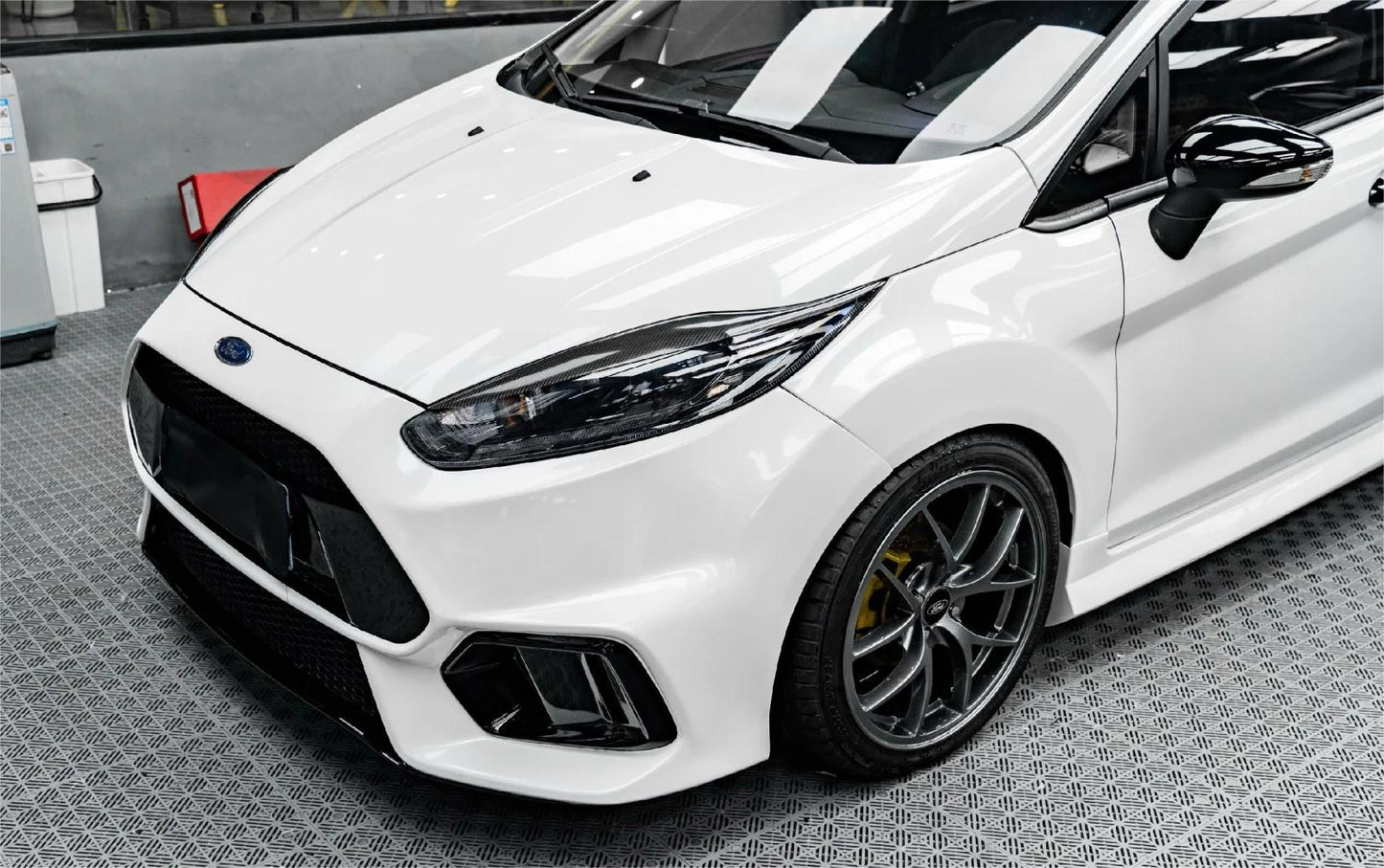 Veintone TPU White Moon Car Wrap