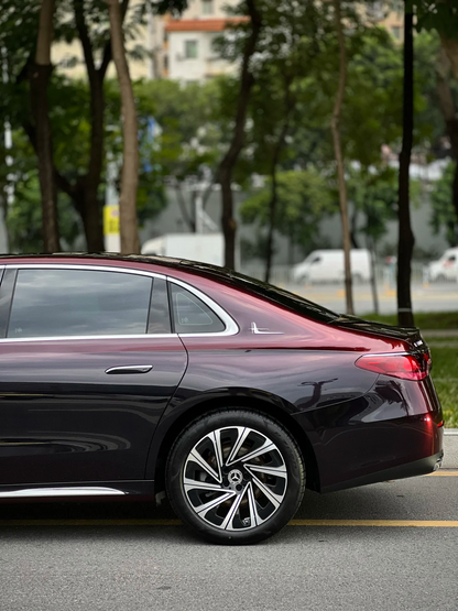 Veintone TPU Streamer Black Charming Red Car Film PPF