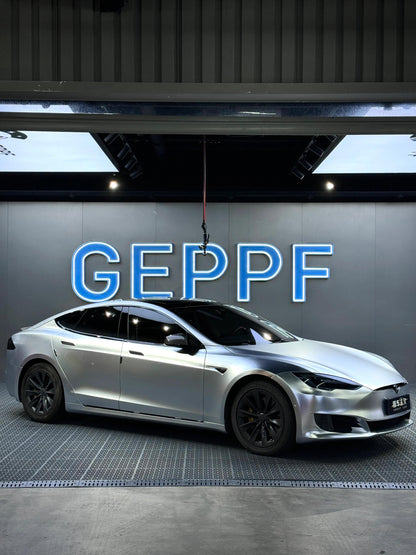 Veintone Chrome Alexander Silver Vinyl Car Wrap – Ultra-Reflective Mirror Chrome Silver Wrap for Show-Stopping Vehicle Styling