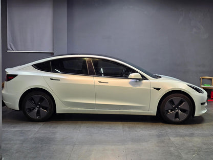 Veintone Matte White to Pink Vinyl Car Wrap – Dreamy Matte Color-Shift Wrap from Soft White to Romantic Pink