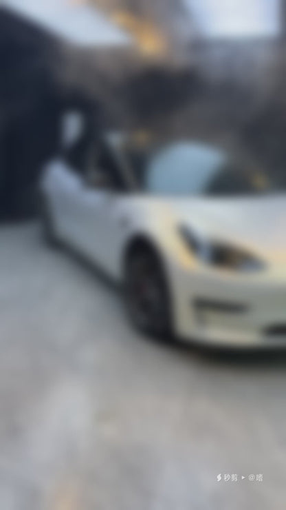 Veintone Matte White to Gold Vinyl Car Wrap – Elegant Color-Shifting Wrap with Matte Pearl-to-Gold Finish